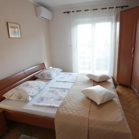 Apartments Kresan 3* Zadar