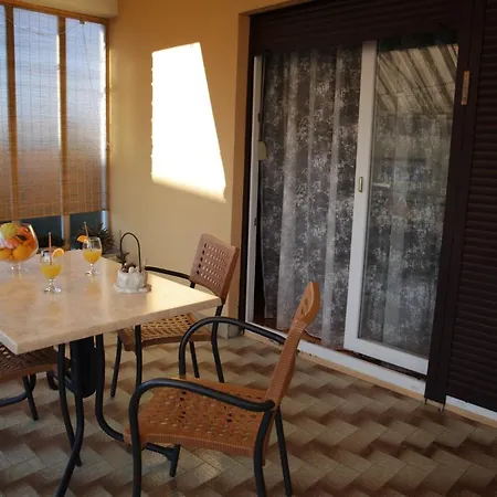 Gostinjska kuća Apartments Kresan