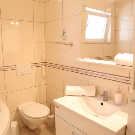 招待所 Kresan 扎达尔