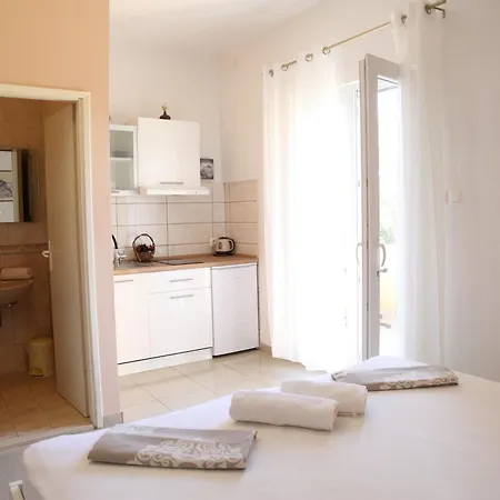 Kresan 招待所 扎达尔