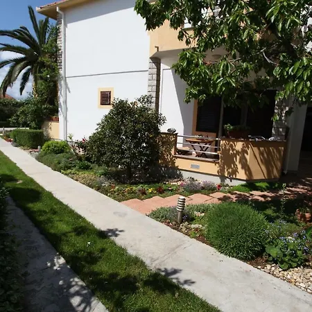 Apartments Kresan 3*