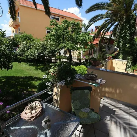 Kresan Гостьовий будинок